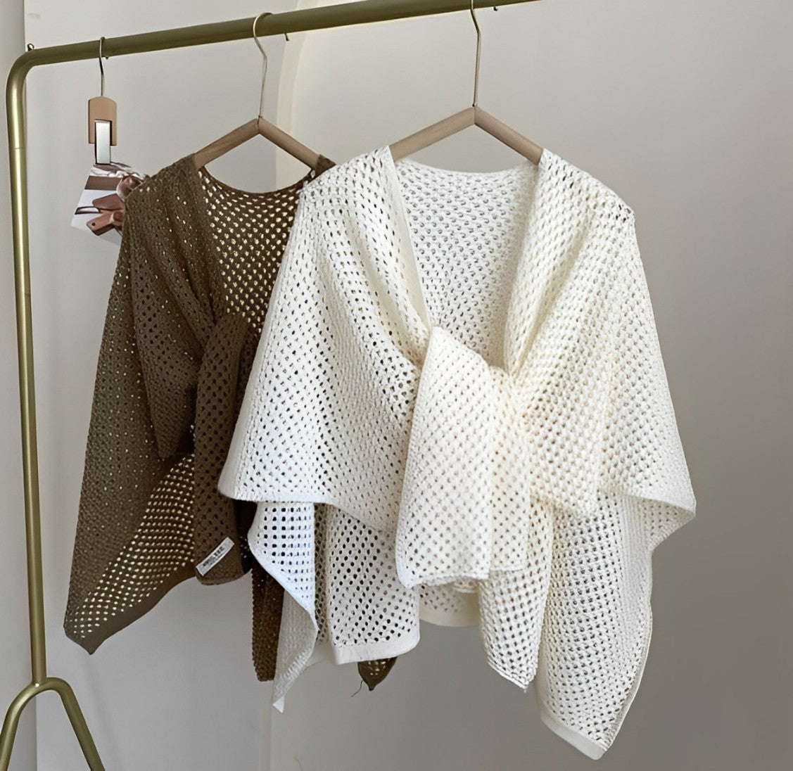 CAPE NET SHAWL