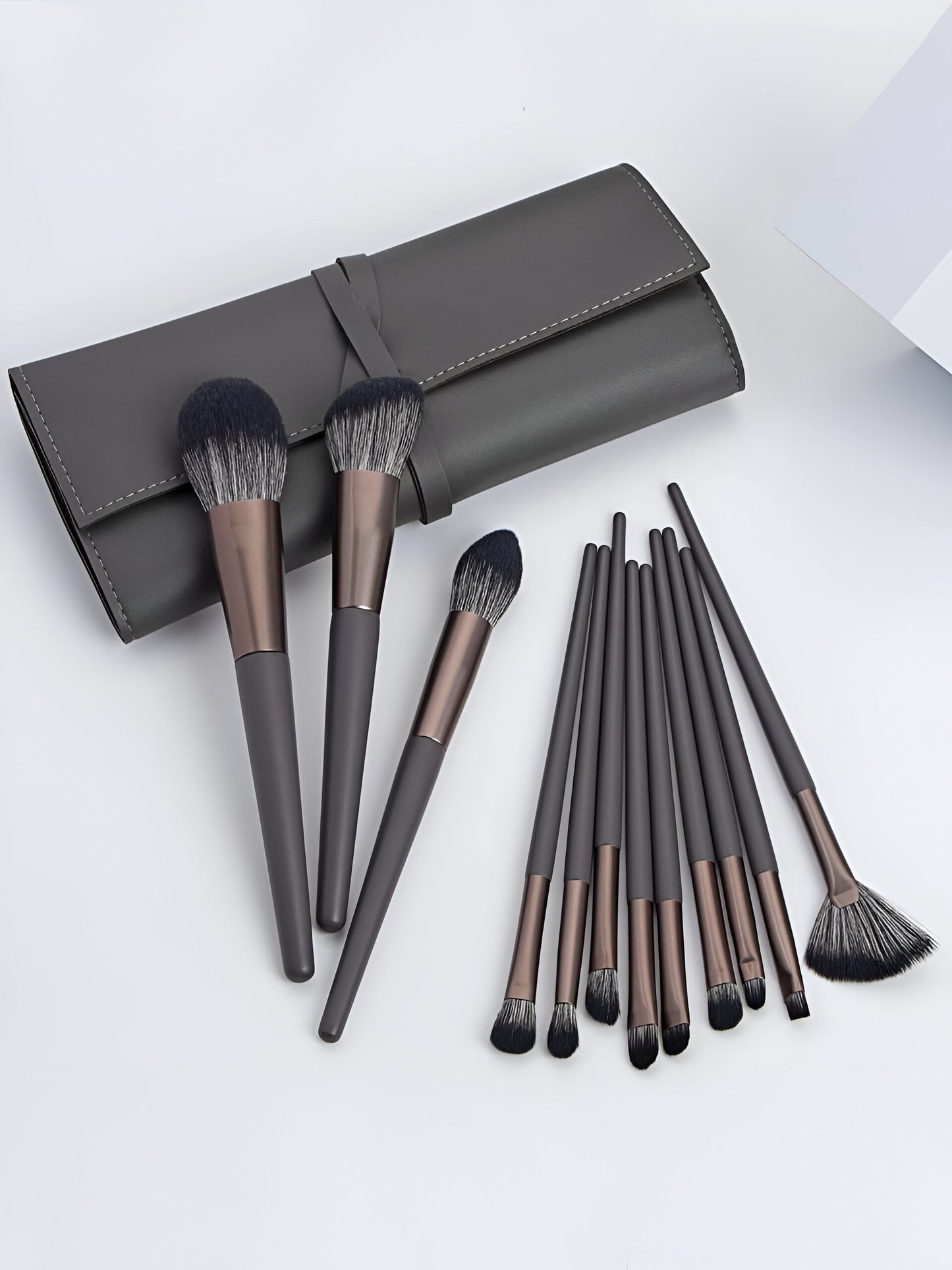 12 PCS MAKEUP BRUSHES KIT